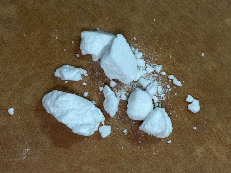 powder-clumping