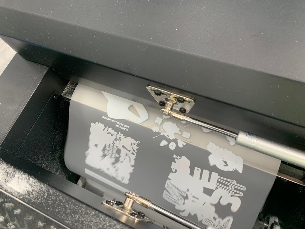 apply-hot-melt-adhesive-powder