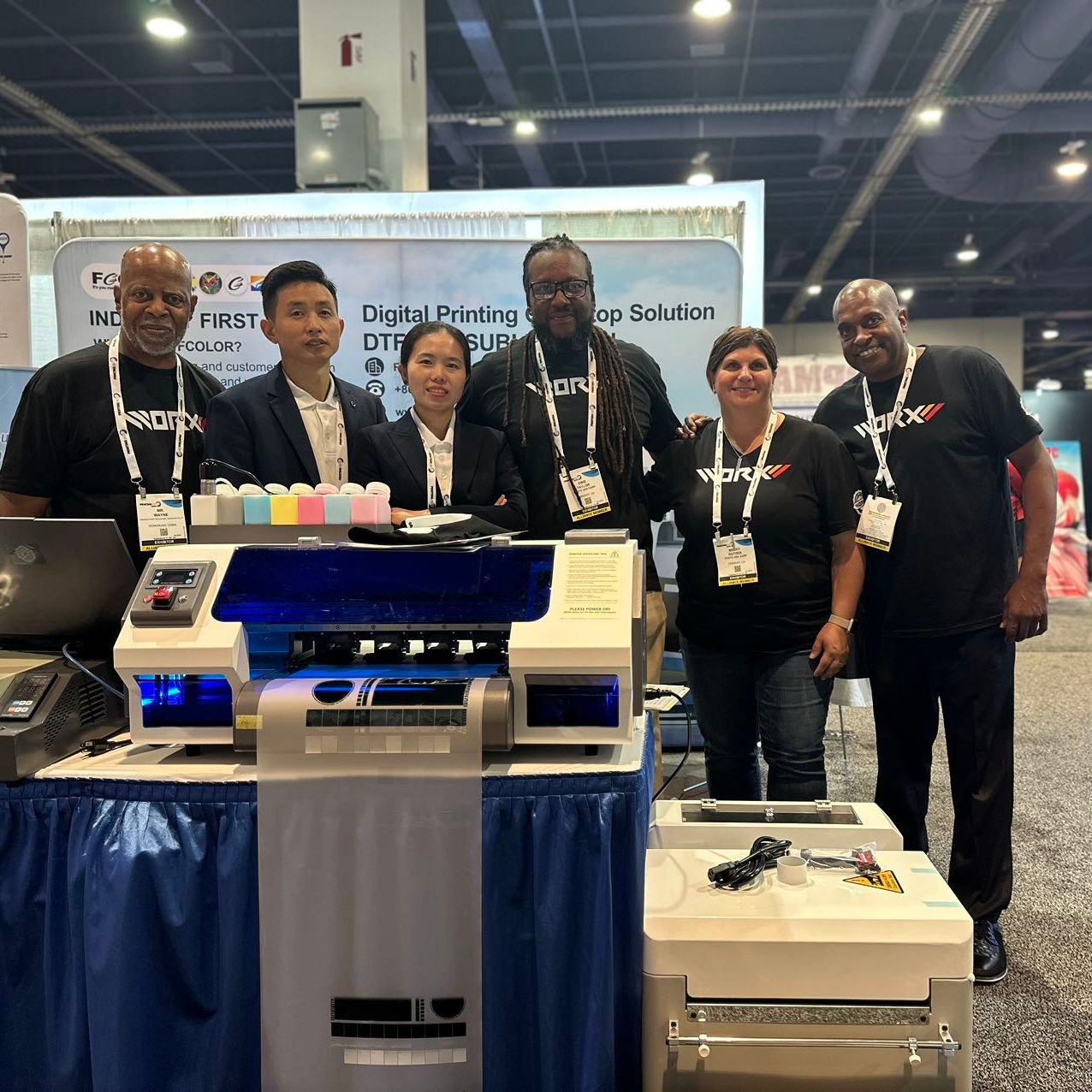 Group photo of customers 2